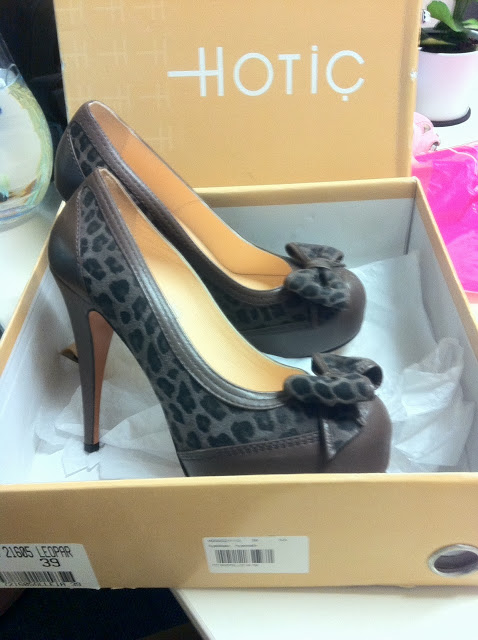 leopard stiletto