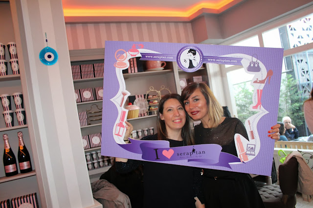 bal gozlu kız blogger